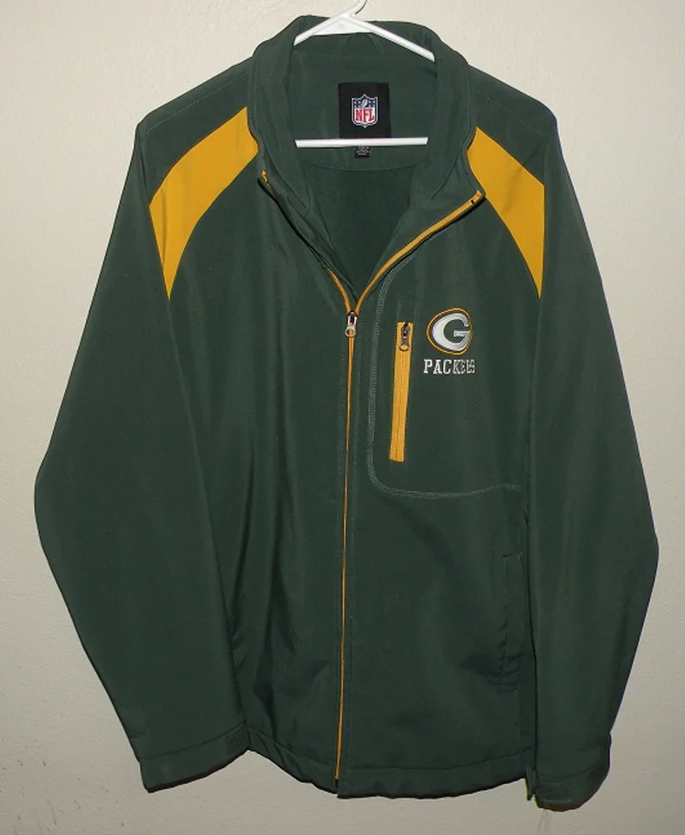 GIII Apparel NFL Green Bay Packers Men’s XL Lined Softshell Jacket Green Yellow